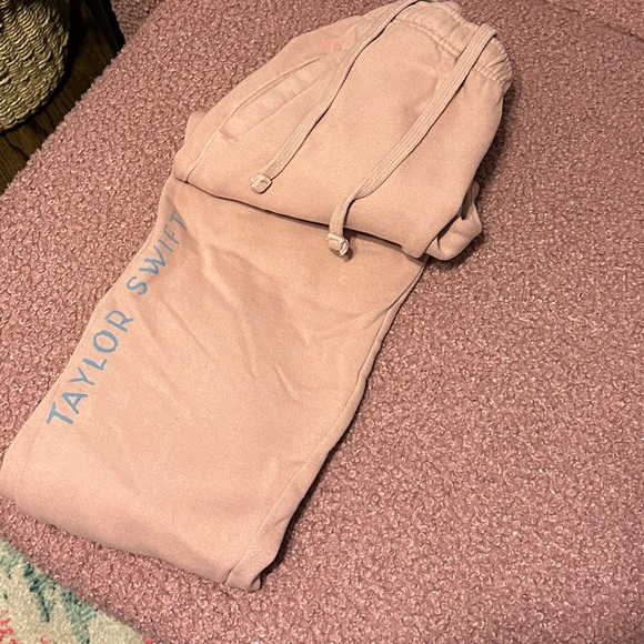 1989 TV sweatpants (sold out) - Picture 2 of 4